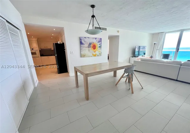 4th image of 3801 S Ocean Dr #11M, Hollywood, FL 33019 | MLS# A12043344