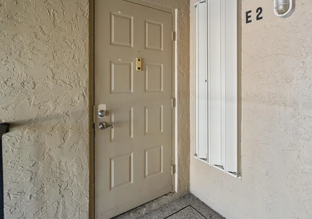 Homes for sale in ,, FL | 706 Sunny Pine Wy #E2, ,, FL 33415 | MLS# B26045444