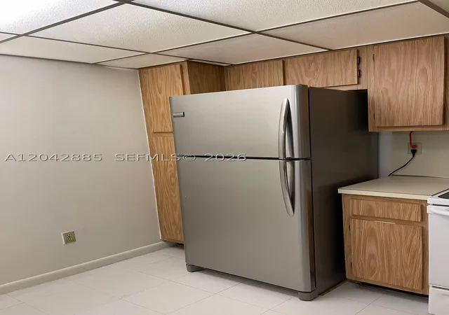 3rd image of 20840 San Simeon Way #308, Miami, FL 33179 | MLS# A12042885