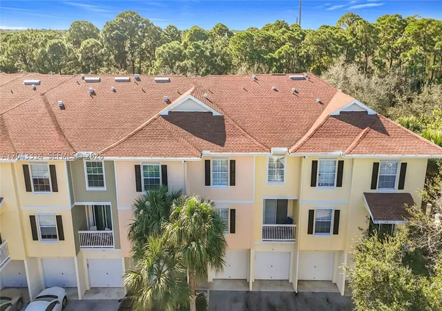 2nd image of 125 Galicia Way #204, Jupiter, FL 33458 | MLS# A12043314
