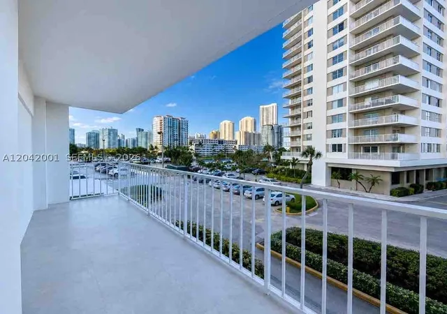 Photo 3 of Condo for sale at 500 Bayview Dr #232, Sunny Isles Beach, FL 33160 | MLS# A12042001 | Listing updated on 2026-10-07