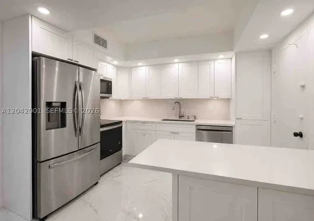 Photo 4 of Condo for sale at 500 Bayview Dr #232, Sunny Isles Beach, FL 33160 | MLS# A12042001 | Listing updated on 2026-10-07
