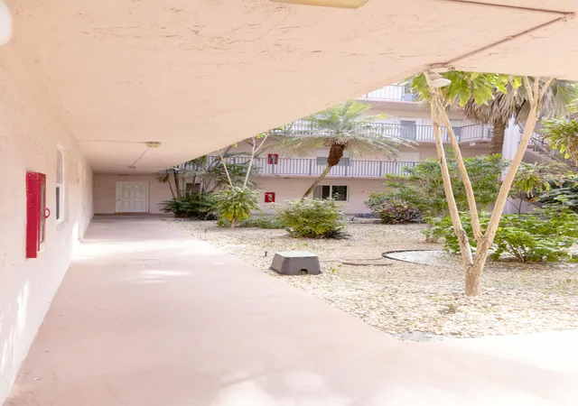 3rd image of 2851 Somerset Dr, Lauderdale Lakes, FL 33311