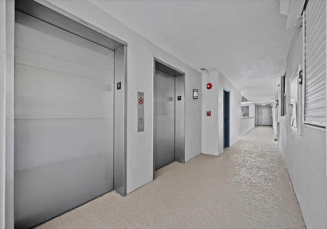 Homes for sale in North Palm Beach, FL | 911 Ocean Drive, North Palm Beach, FL 33408 | Houzeo