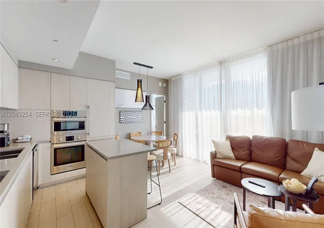 Photo 2 of Condo for sale at 4010 S Ocean Dr #R1004, Hollywood, FL 33019 | MLS# A12043254 | Listing updated on 2026-07-30