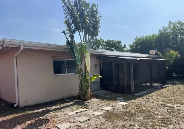 Homes for sale in Boca Raton, FL | 420 Ne 24Th St, Boca Raton, FL 33431 | MLS# B26045720