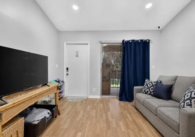 2nd image of 6258 Chasewood Dr #G, Jupiter, FL 33458 | MLS# B26045764