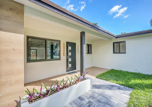 3rd image of 1257 Nw 4Th St, Boca Raton, FL 33486 | MLS# B26045822