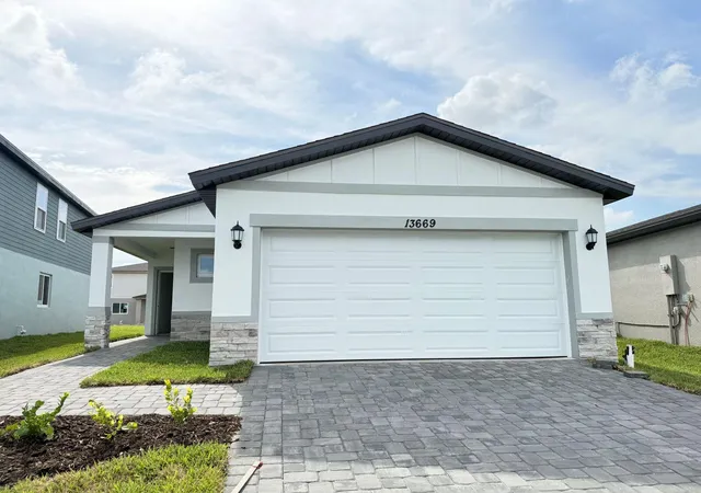 Homes for sale in ,, FL | 13669 Sw Vine Dr, ,, FL 34956 | MLS# B26045832