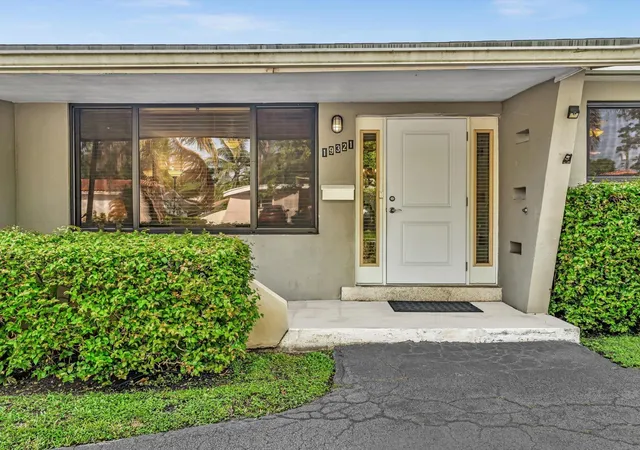 2nd image of 19321 Ne 18th Pl, Miami, FL 33179 | MLS# B26045893