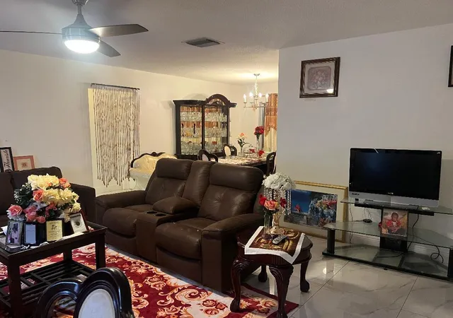 4th image of 5803 Nw 86Th Ave, Tamarac, FL 33321 | MLS# B26045923