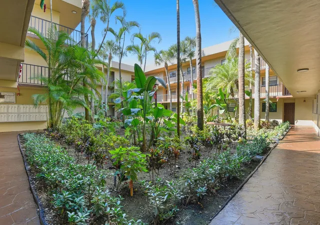 3rd image of 10875 Sw 112Th Ave #202, Miami, FL 33176 | MLS# B26045921
