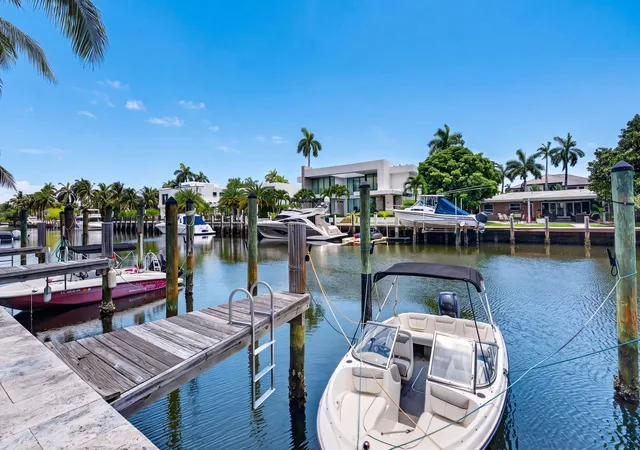 Homes for sale in Fort Lauderdale, FL | 40 Isle Of Venice Dr #3, Fort Lauderdale, FL 33301 | MLS# B26045927