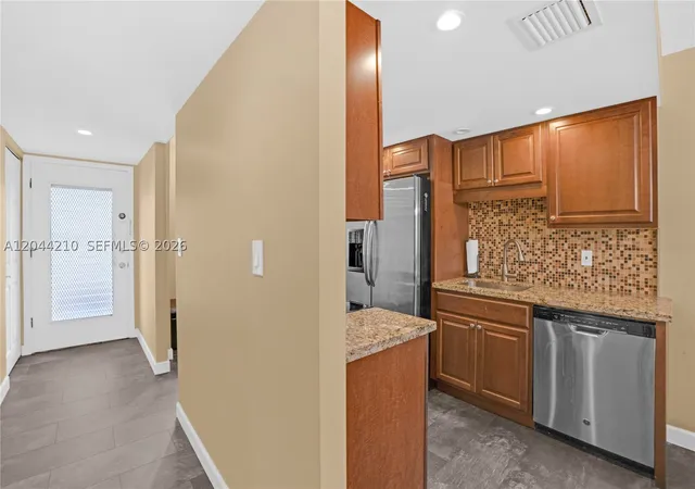 Photo 2 of Condo for sale at 2901 Nw 48Th Ave #355, Lauderdale Lakes, FL 33313 | MLS# A12044210 | Listing updated on 2026-06-28
