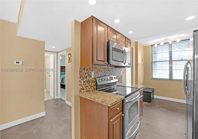 Photo 3 of Condo for sale at 2901 Nw 48Th Ave #355, Lauderdale Lakes, FL 33313 | MLS# A12044210 | Listing updated on 2026-06-28