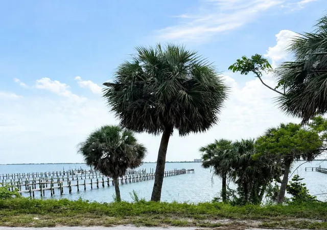 Homes for sale in Jensen Beach, FL | 12349 S Indian River Dr, Jensen Beach, FL 34957 | MLS# B26045979