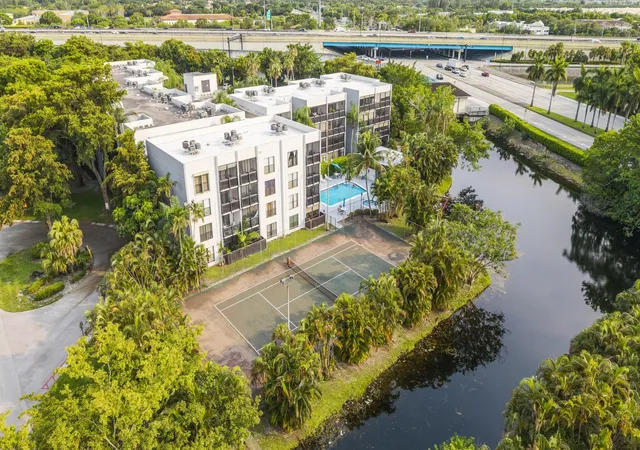 Homes for sale in Plantation, FL | 1021 Mockingbird Ln #211, Plantation, FL 33324 | MLS# B26046034