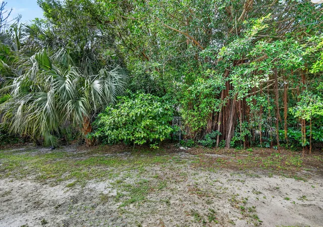 28th image of 338 Edmor Rd, West Palm Beach, FL 33405 | MLS# B26046056