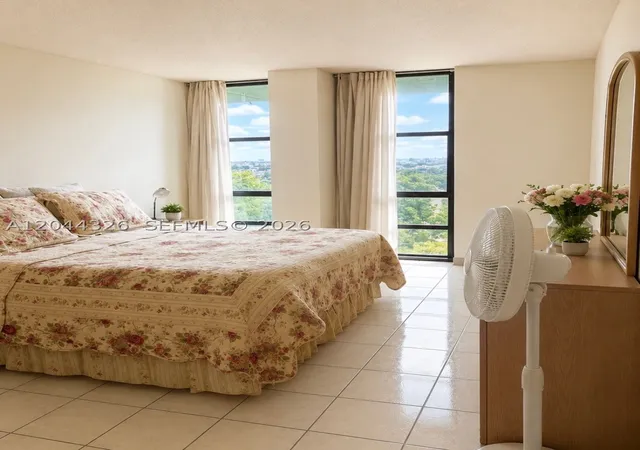 Photo 3 of Condo for sale at 1825 W 44Th Pl #806, Hialeah, FL 33012 | MLS# A12044326 | Listing updated on 2026-09-29