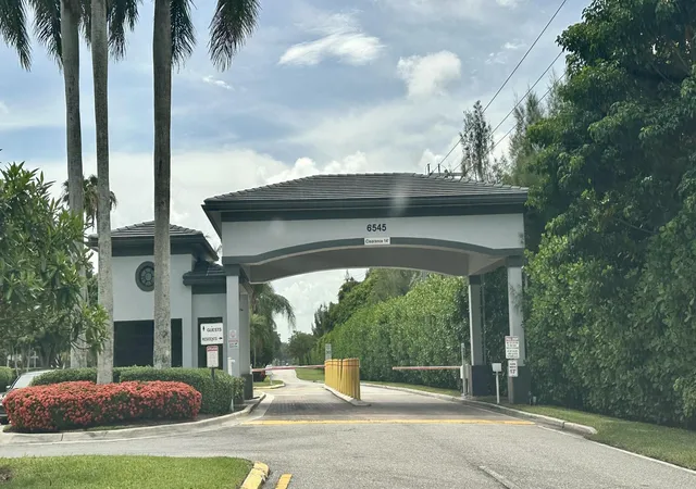 Homes for sale in Delray Beach, FL | 6585 Kensington Ln #Apt 207, Delray Beach, FL 33446 | MLS# B26046077