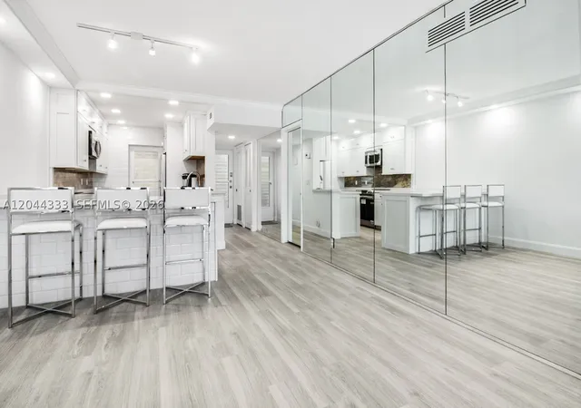 5th image of 3401 Spanish Trl #454, Delray Beach, FL 33483 | MLS# A12044333