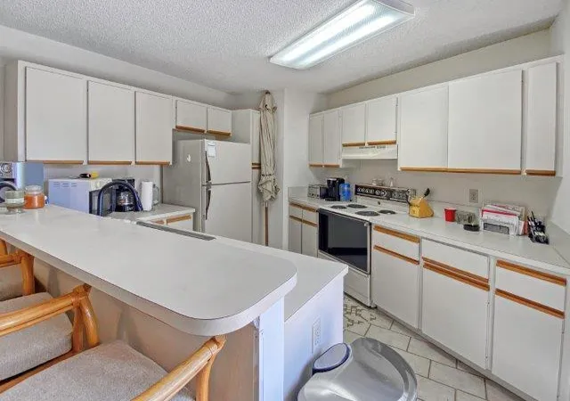 1st image of 62 Springdale Cir, Palm Springs, FL 33461 | MLS# B26046141