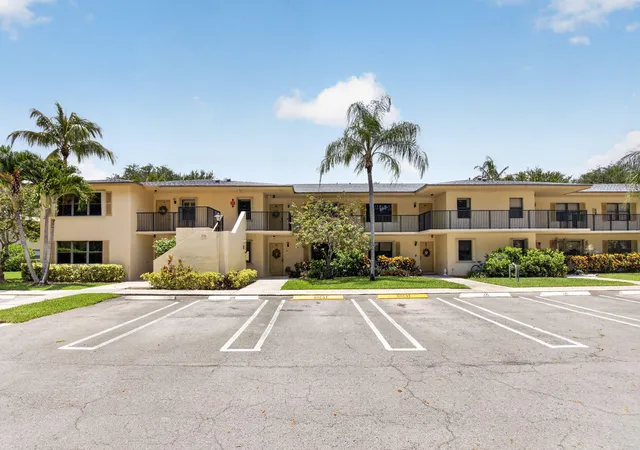 Homes for sale in Delray Beach, FL | 2898 Sw 22nd Cir #231b, Delray Beach, FL 33445 | MLS# B26046160
