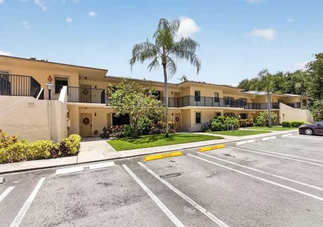 Homes for sale in Delray Beach, FL | 2898 Sw 22nd Cir #231b, Delray Beach, FL 33445 | MLS# B26046160