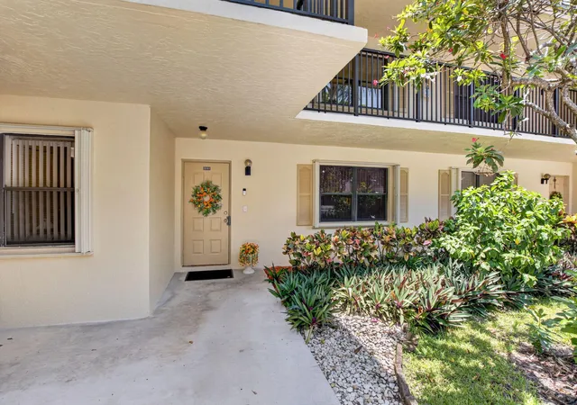 Homes for sale in Delray Beach, FL | 2898 Sw 22Nd Cir, Delray Beach, FL 33445