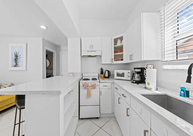 5th image of 1947 Adams St, Hollywood, FL 33020