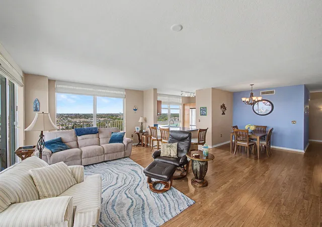 3rd image of 625 Casa Loma Blvd #1402, Boynton Beach, FL 33435 | MLS# B26046203