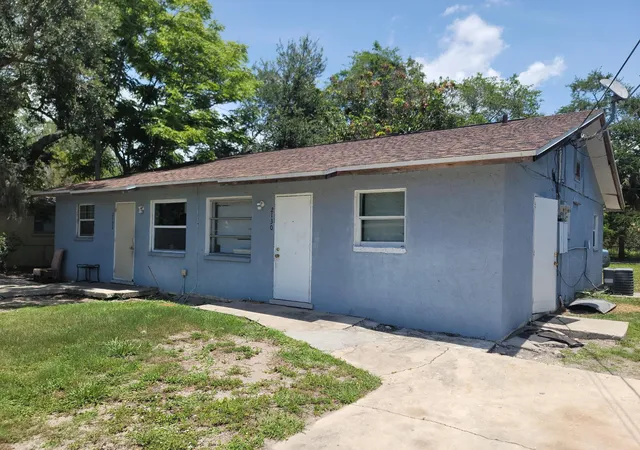 1st image of 2130 N Orange Ave, Sarasota, FL 34234 | MLS# B26046243