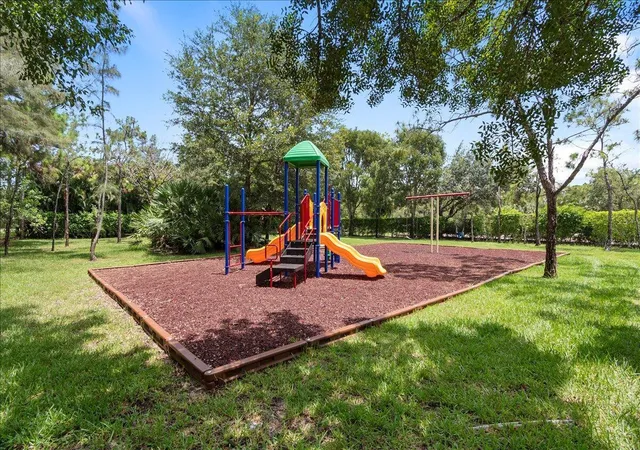 Homes for sale in Royal Palm Beach, FL | 200 N Crestwood Court, Royal Palm Beach, FL 33411 | Houzeo