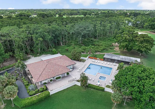 2nd image of 21362 Juego Cir, Boca Raton, FL 33433
