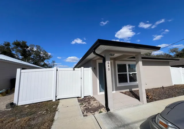 2nd image of 640 E Grapefruit Ave, ,, FL 33850 | MLS# B26046275