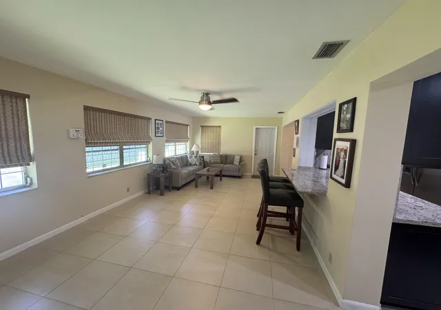4th image of 3005 Nw 46Th St, Fort Lauderdale, FL 33309 | MLS# B26046365
