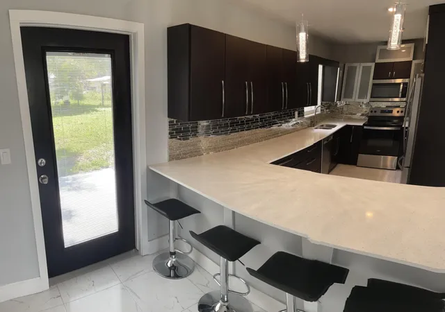 1st image of 300 Se 15th Ave, Okeechobee, FL 34974 | MLS# B26046375