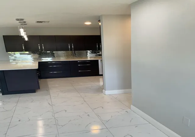 4th image of 300 Se 15Th Ave, Okeechobee, FL 34974 | MLS# B26046375