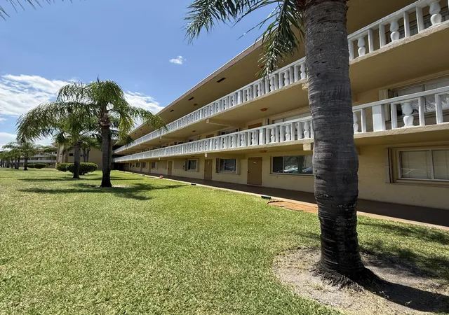 Homes for sale in Palm Springs, FL | 600 Village Green Ct #121, Palm Springs, FL 33461 | MLS# B26046391