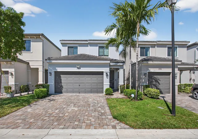 1st image of 325 Nw 33rd Ln, Pompano Beach, FL 33069 | MLS# B26046458