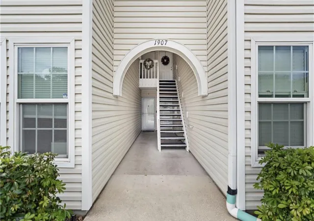 Homes for sale in Vero Beach, FL | 1907 Aynsley Wy #32-2, Vero Beach, FL 32966 | MLS# B26046474