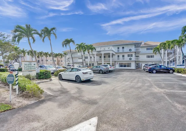 Homes for sale in Lauderdale By The Sea, FL | 1461 S Ocean Blvd #303, Lauderdale By The Sea, FL 33062 | MLS# B26046511