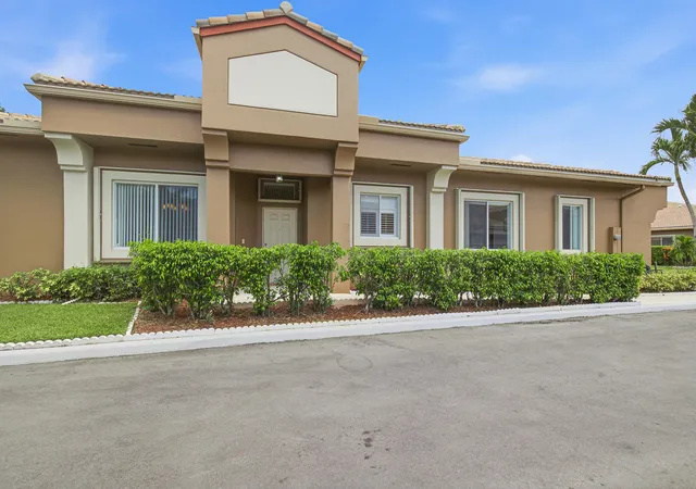2nd image of 10216 Lombardy Dr, Tamarac, FL 33321 | MLS# B26046591