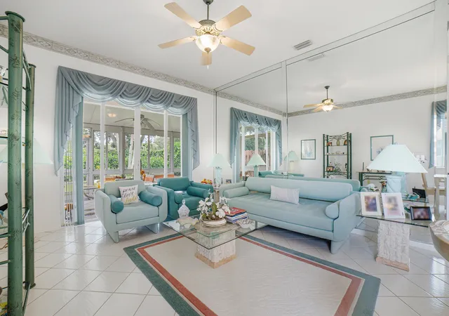 5th image of 10216 Lombardy Dr, Tamarac, FL 33321 | MLS# B26046591