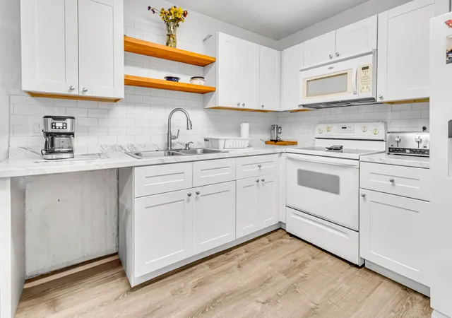 5th image of 4469 Brandon Dr, Delray Beach, FL 33445 | MLS# B26046601