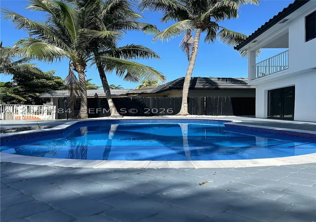 Homes for sale in Pompano Beach, FL | 2445 Se 8th St, Pompano Beach, FL 33062 | MLS# A12044684