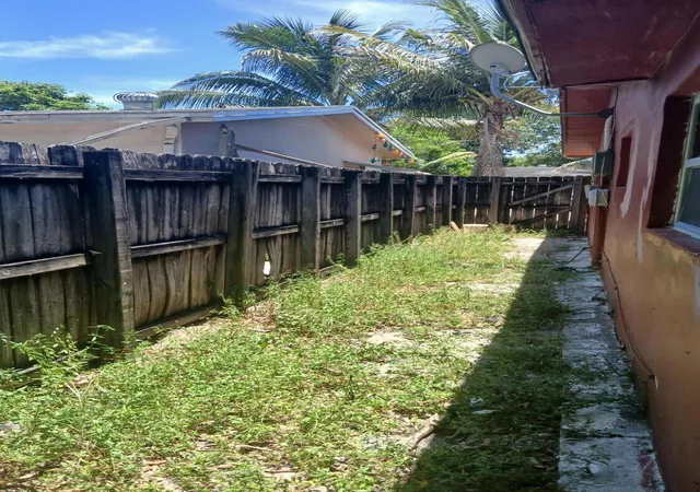 Homes for sale in North Lauderdale, FL | 6231 Sw 9th Pl, North Lauderdale, FL 33068 | MLS# B26046648