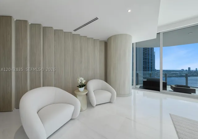 4th image of 300 Biscayne Boulevard Way #2701, Miami, FL 33131 | MLS# A12042835
