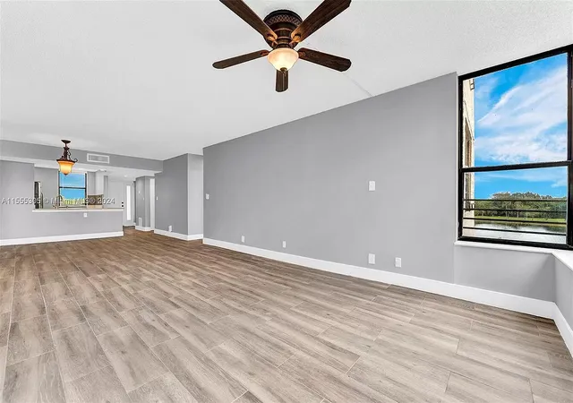4th image of 2767 Carambola Cir S, Coconut Creek, FL 33066