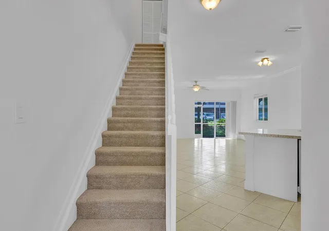 3rd image of 5720 Tuscany Wy, Tamarac, FL 33321 | MLS# B26046718